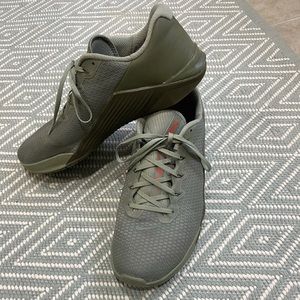 Men’s Nike Metcon sneakers